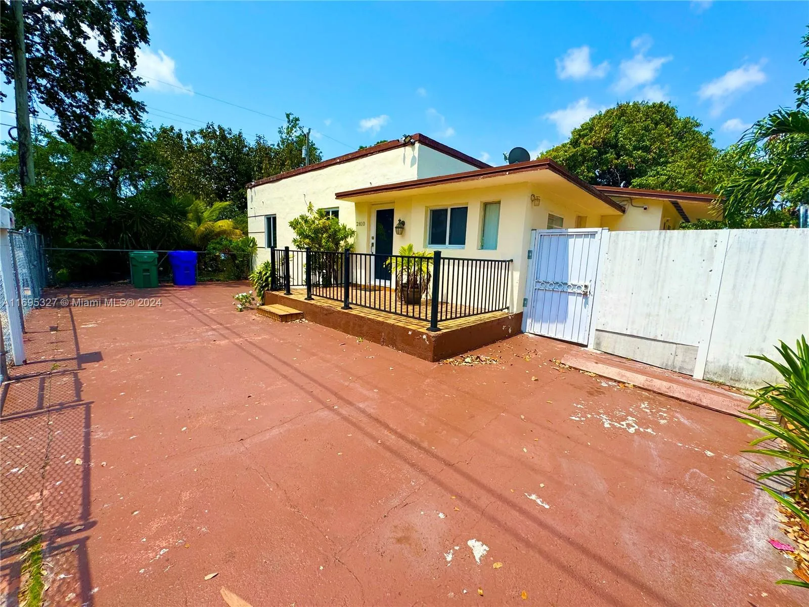 2810 NW 24th Ave, Miami FL 33142