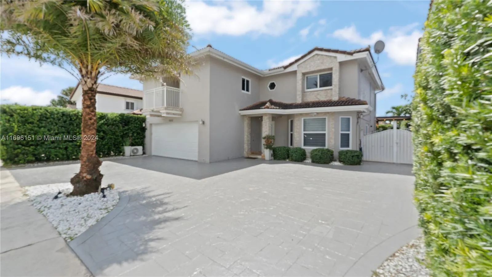 4 bedroom 2 bath for sale at 11650 SW 144th Ave, Miami FL 33186