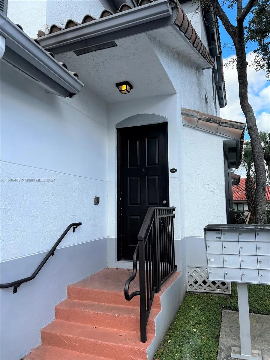 3 bedroom 3 bath for rent at 771 SW 148th Ave # 1314, Sunrise FL 33325