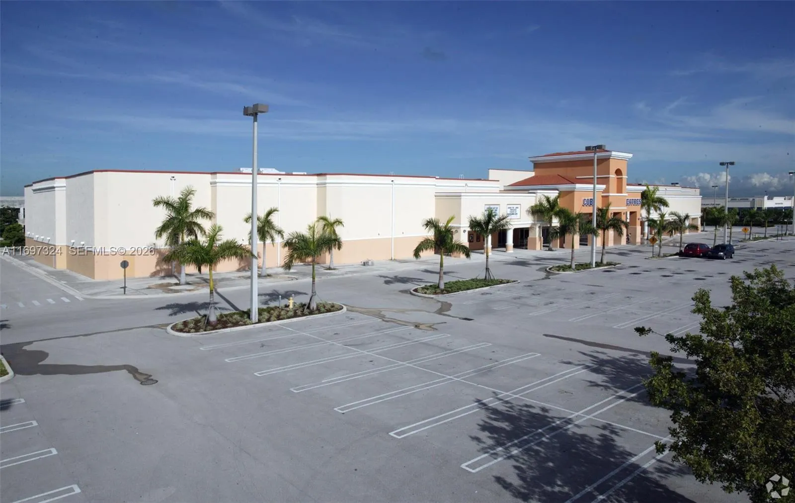 17355 NW 59th Ave, Hialeah FL 33015