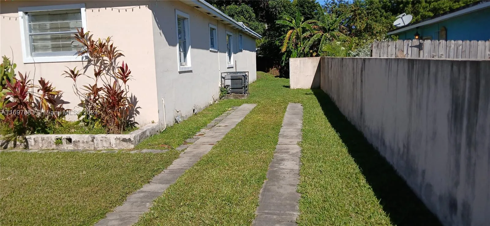 119 NW 83rd St, Miami FL 33150