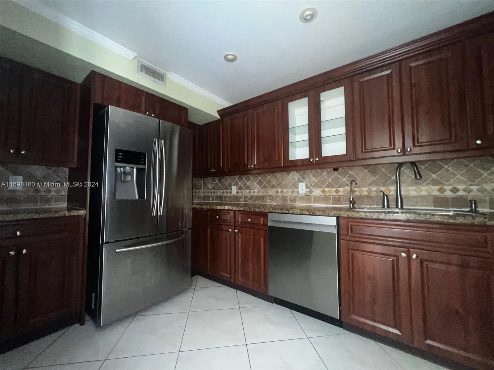 3800 Hillcrest Dr # 921, Hollywood FL 33021
