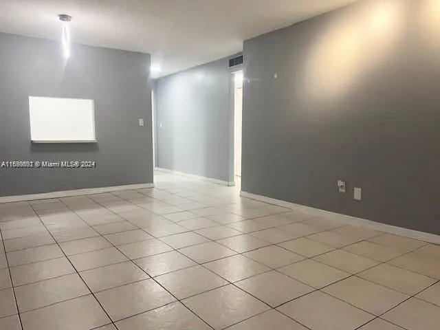 1 bedroom 1 bath for sale at 9974 N Kendall Dr # 1033, Miami FL 33176