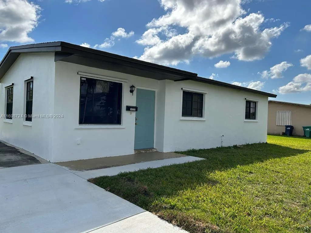 3 bedroom 1 bath for rent at 14735 SW 107th Ave, Miami FL 33176