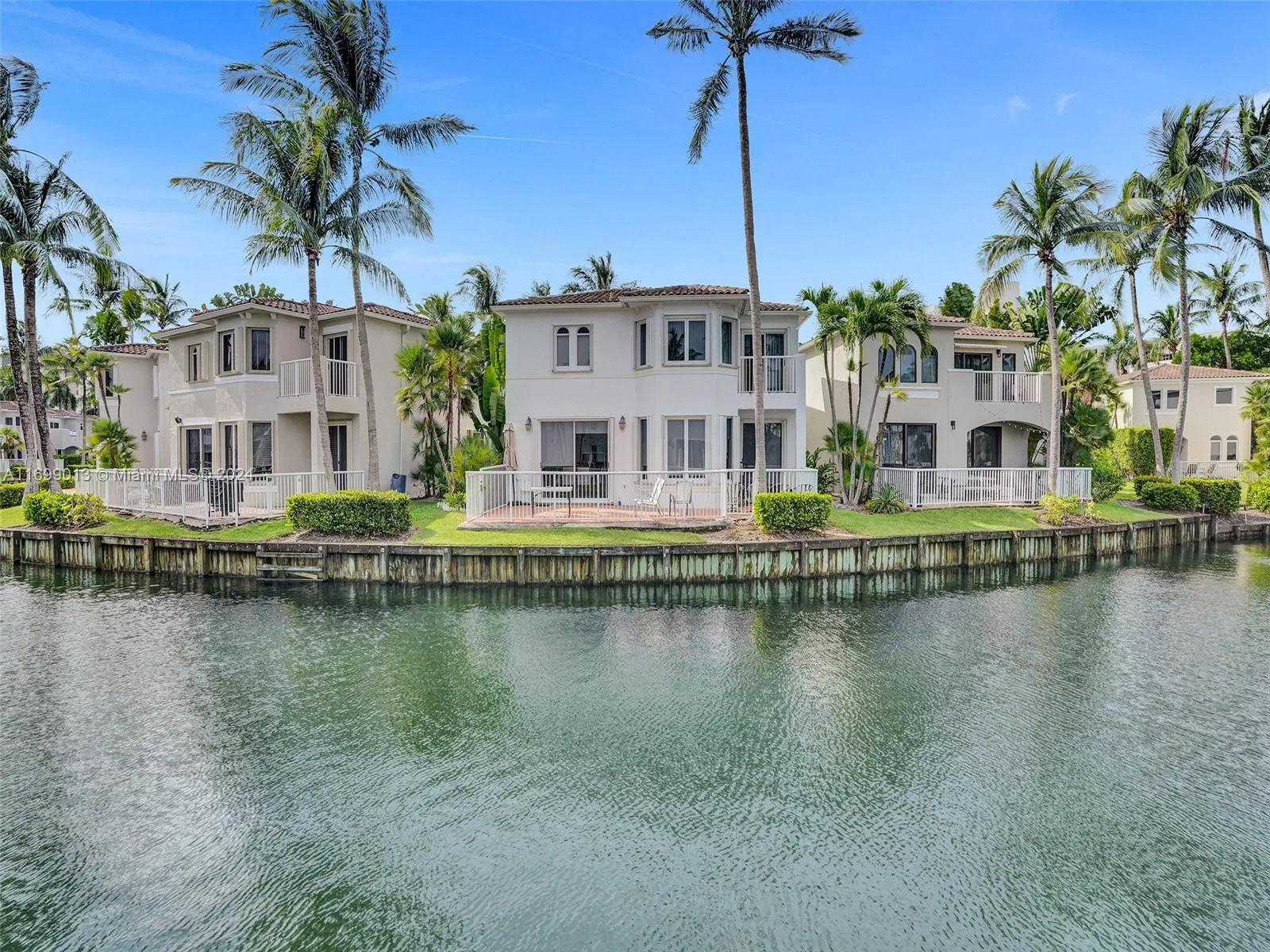 20870 NE 30th Pl, Aventura FL 33180