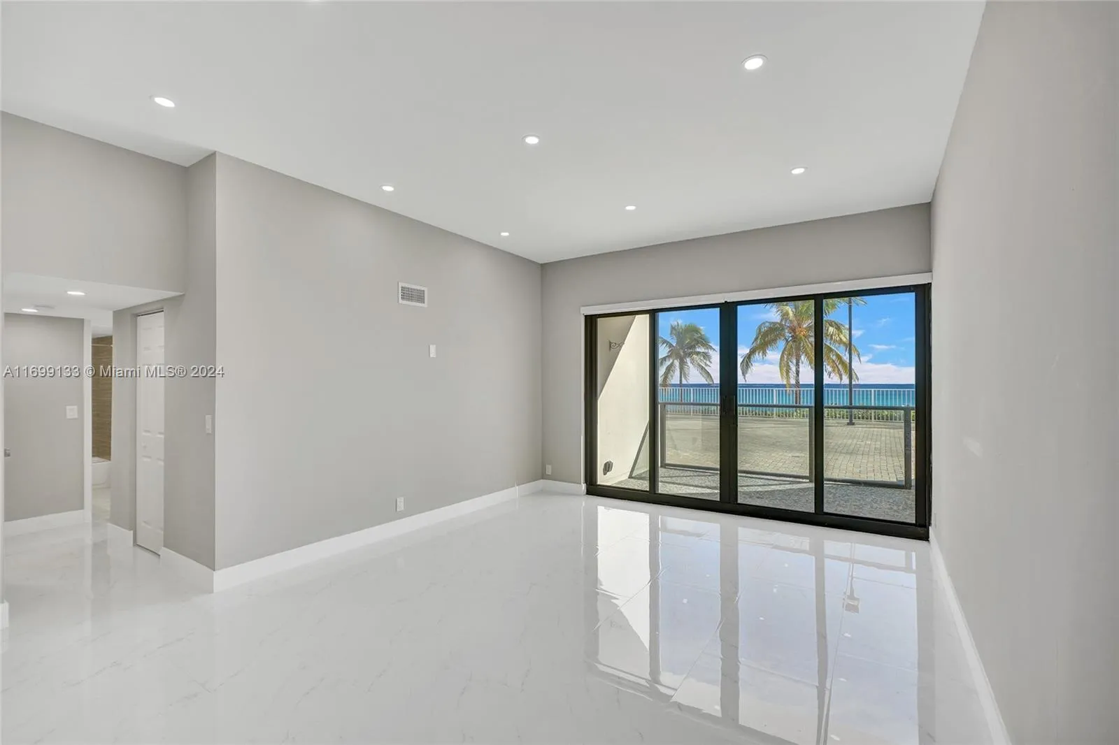 2301 S Ocean Dr # 203, Hollywood FL 33019