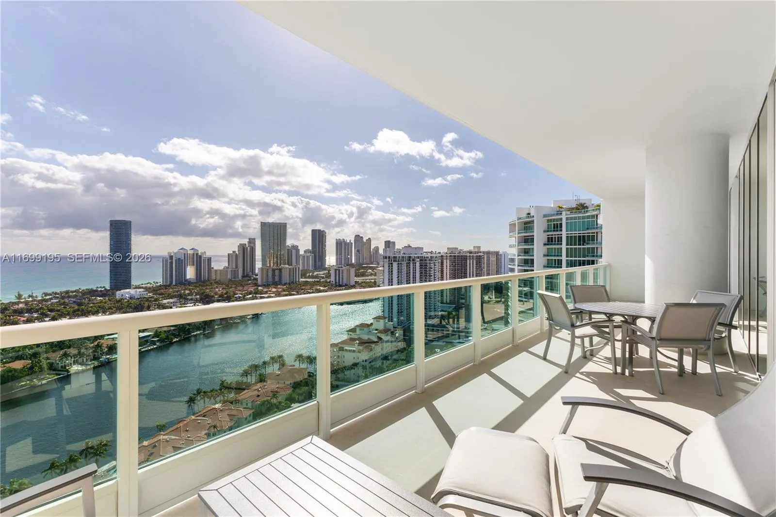 3 bedroom 4 bath for sale at 20155 NE 38th Ct # 2903, Aventura FL 33180