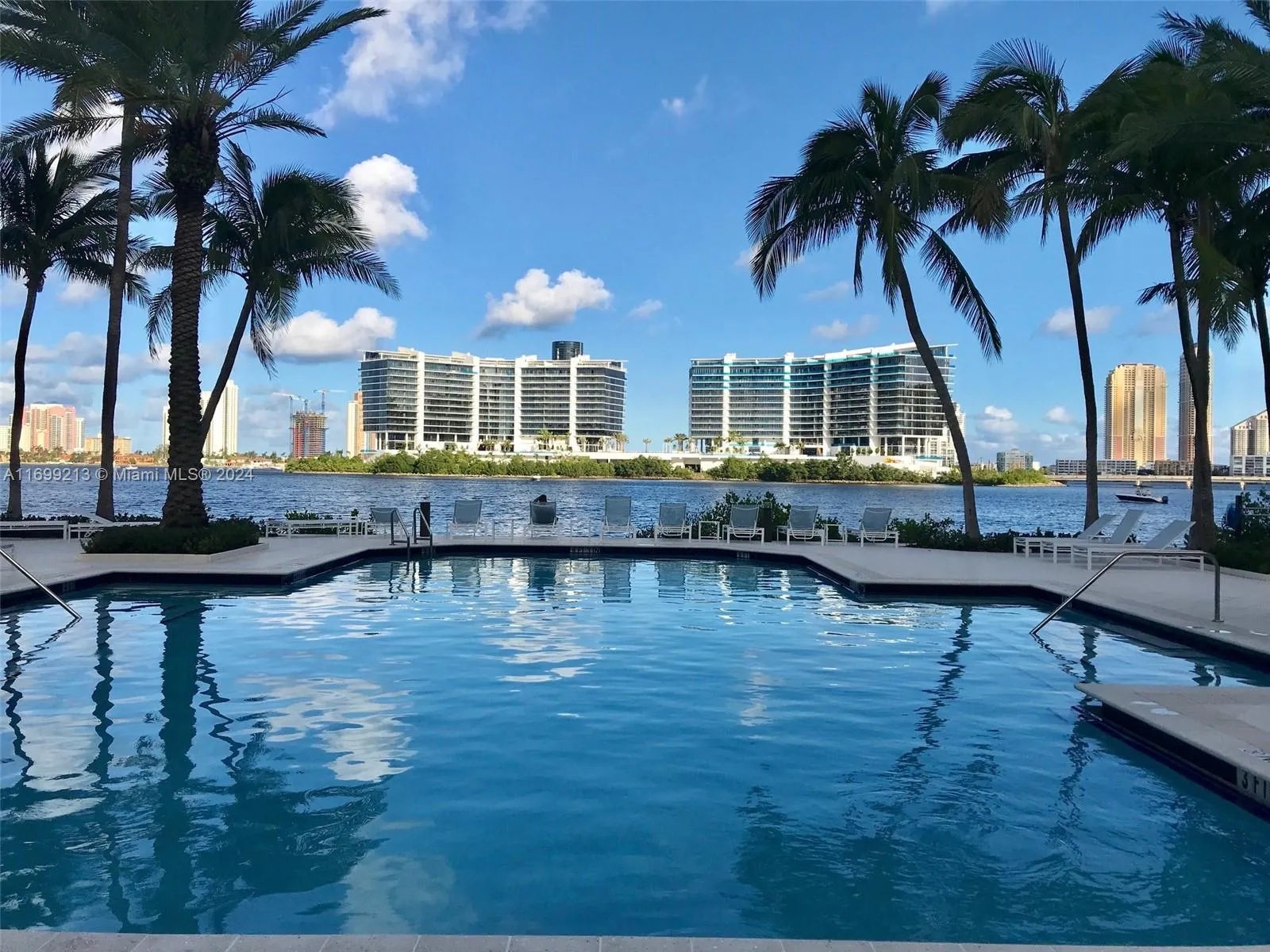 3165 NE 184th St # 6304, Aventura FL 33160
