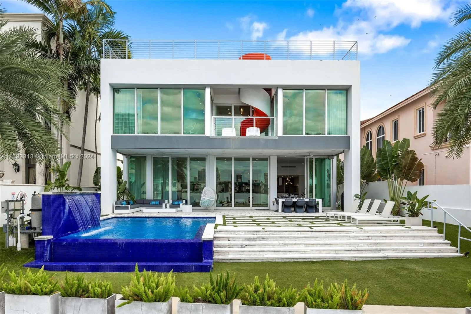 4 bedroom 4 bath for rent at 323 Atlantic Ave, Sunny Isles Beach FL 33160