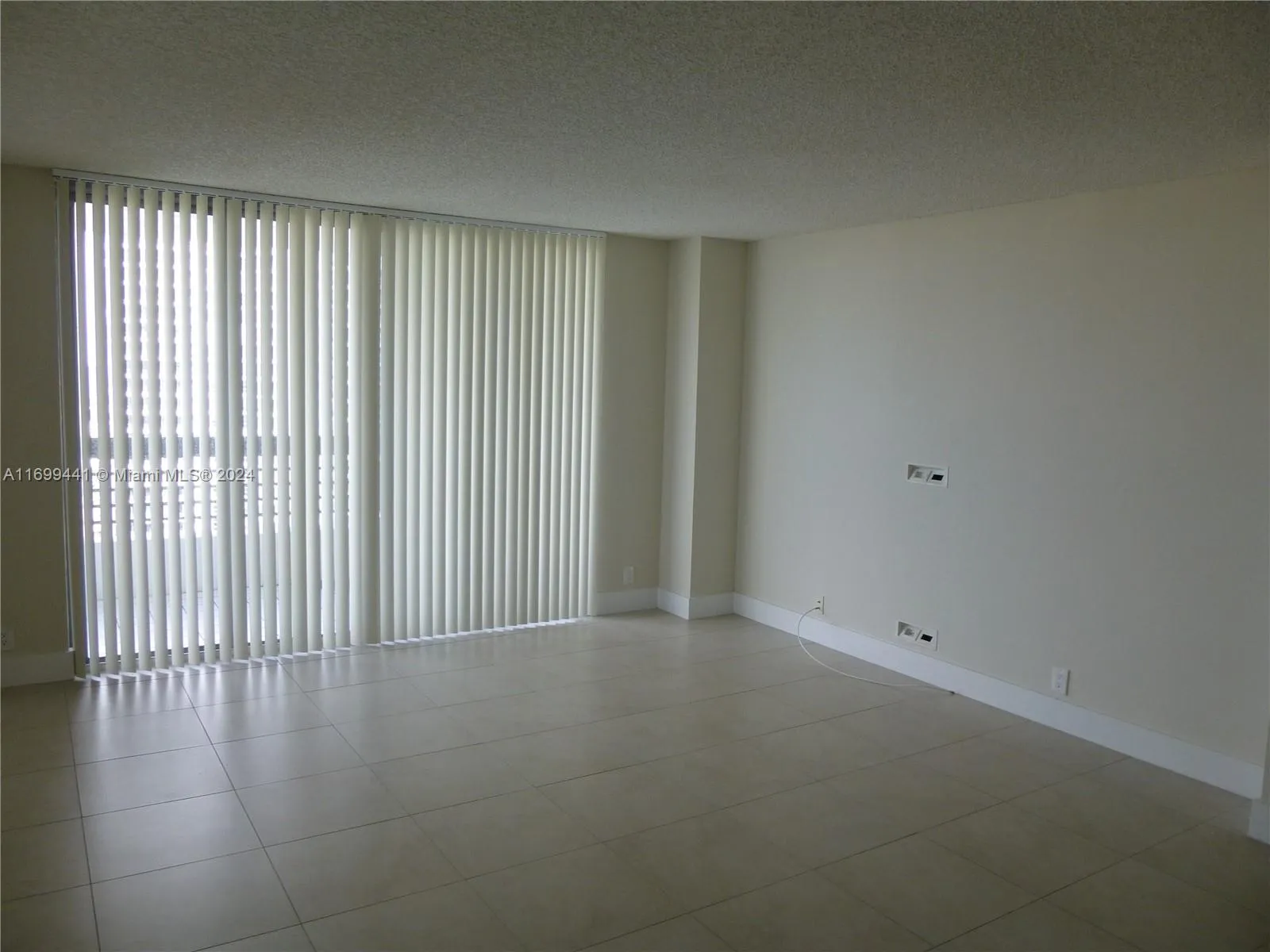 3530 Mystic Pointe Dr # 3106, Aventura FL 33180