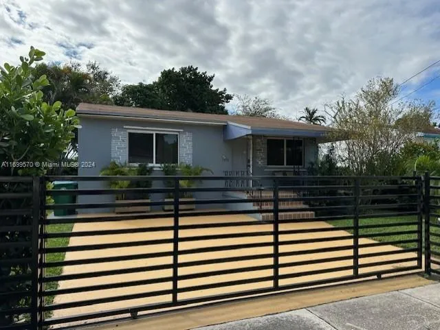 3 bedroom 2 bath for sale at 810 NW 43rd St, Miami FL 33127