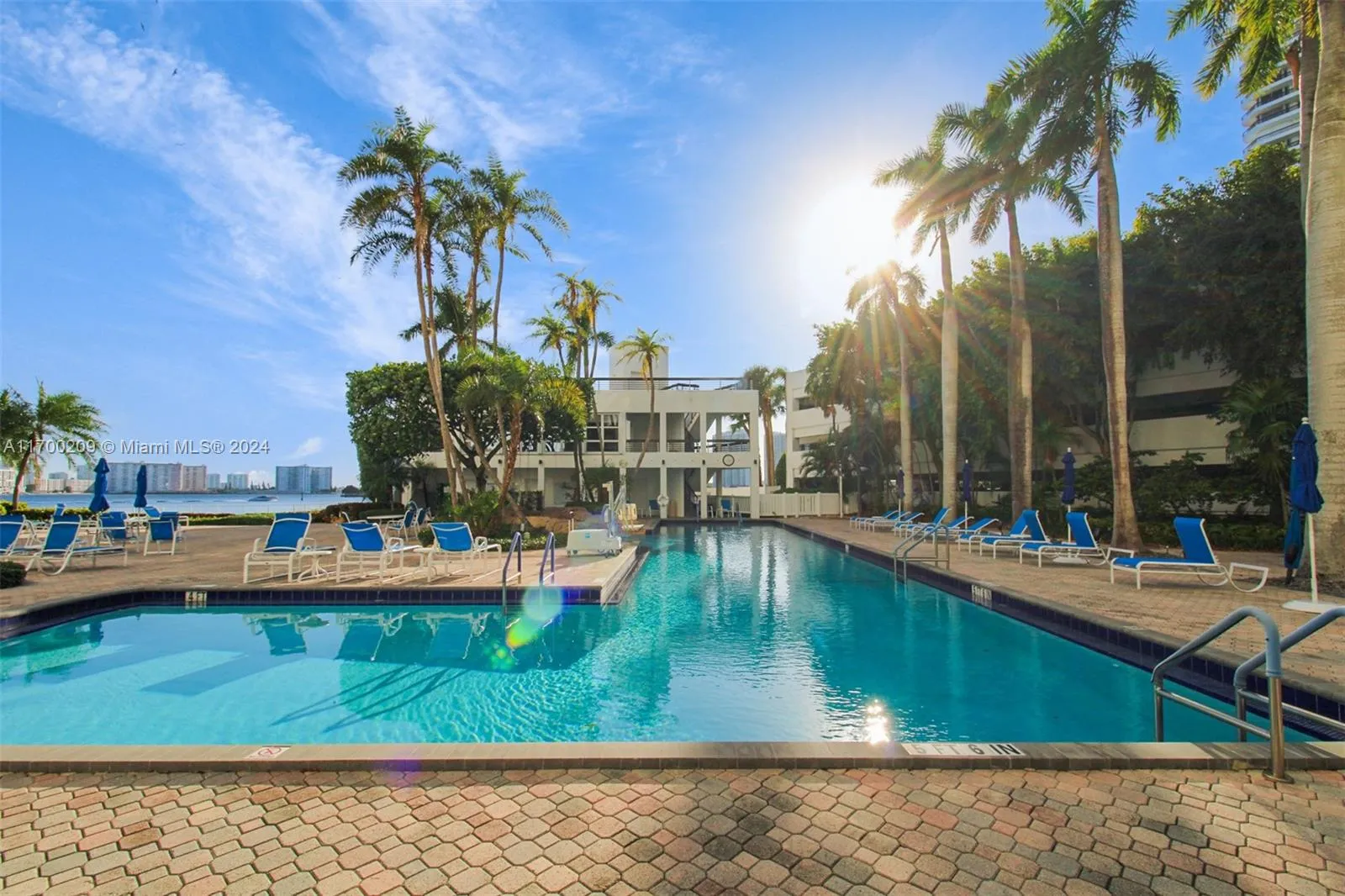 3600 Mystic Pointe Dr # 1408, Aventura FL 33180