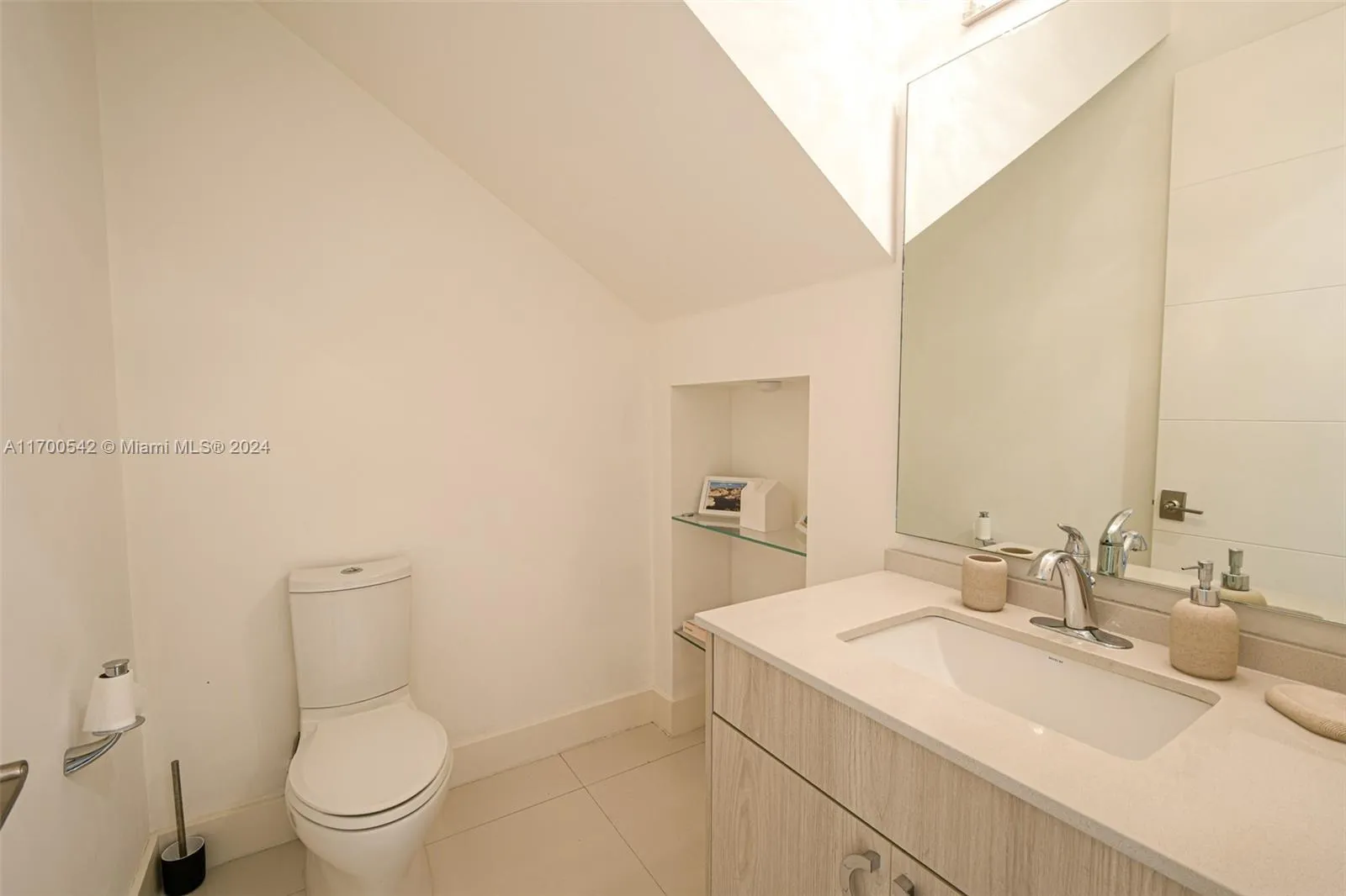 3501 Day Ave # 3501, Miami FL 33133