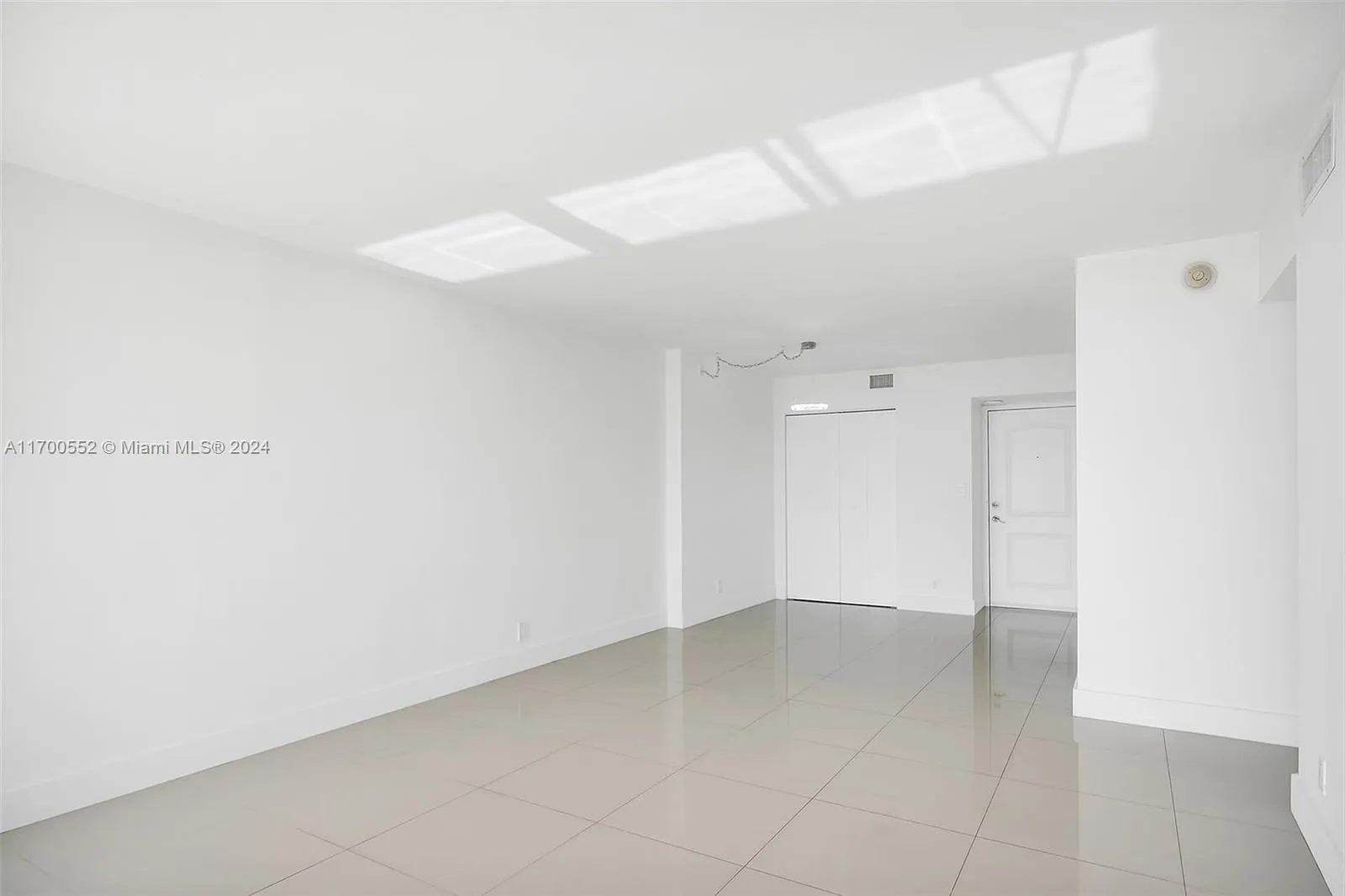 100 Bayview Dr # 408, Sunny Isles Beach FL 33160