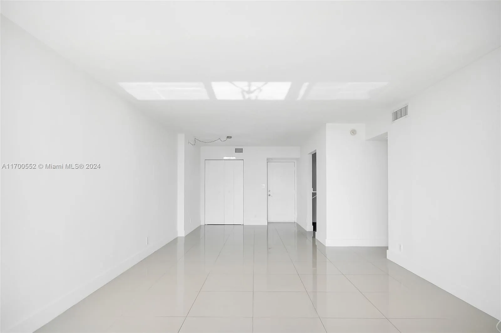100 Bayview Dr # 408, Sunny Isles Beach FL 33160