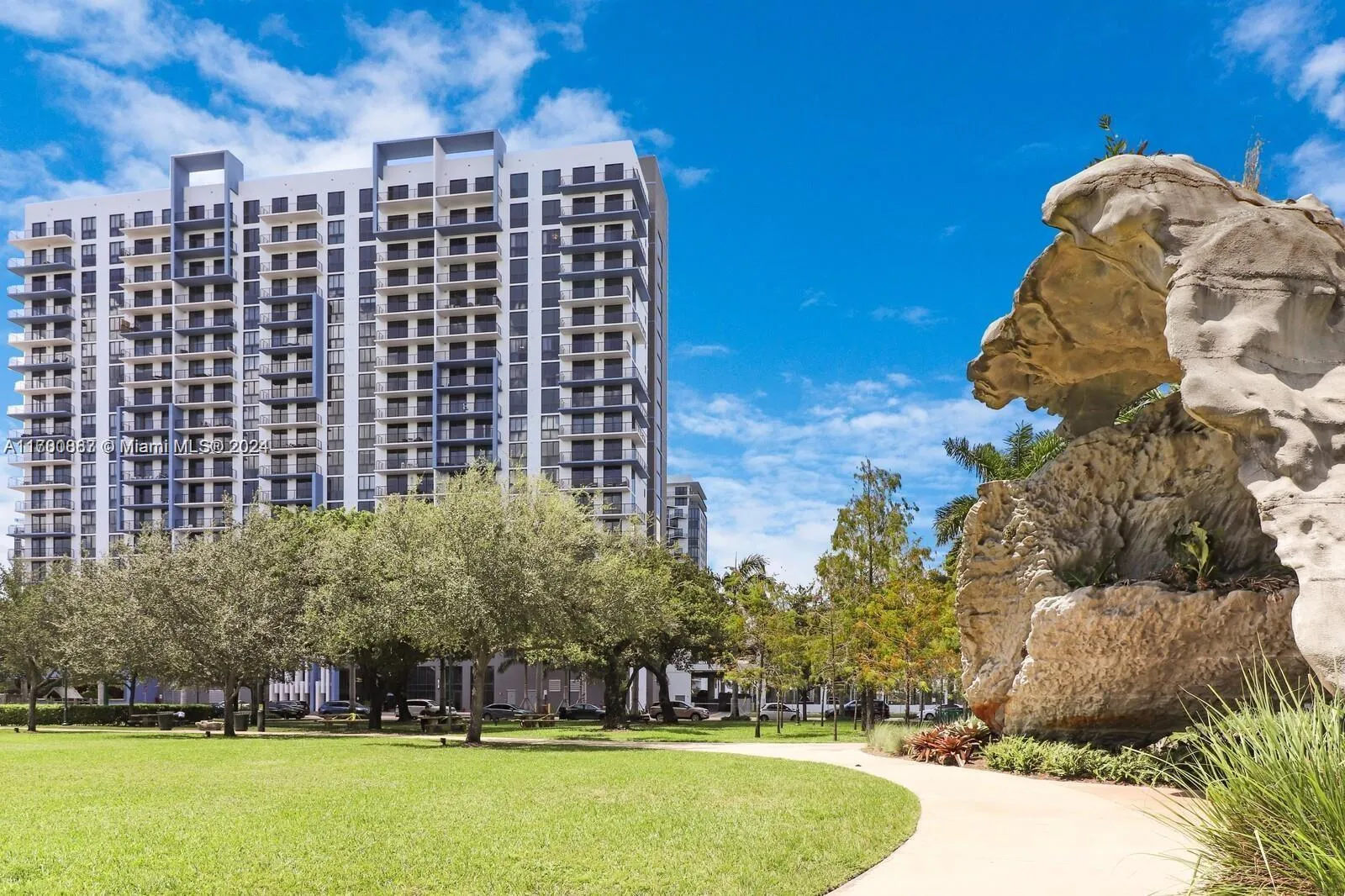 1 bath for sale at 5350 NW 84th Ave # 1010, Doral FL 33166