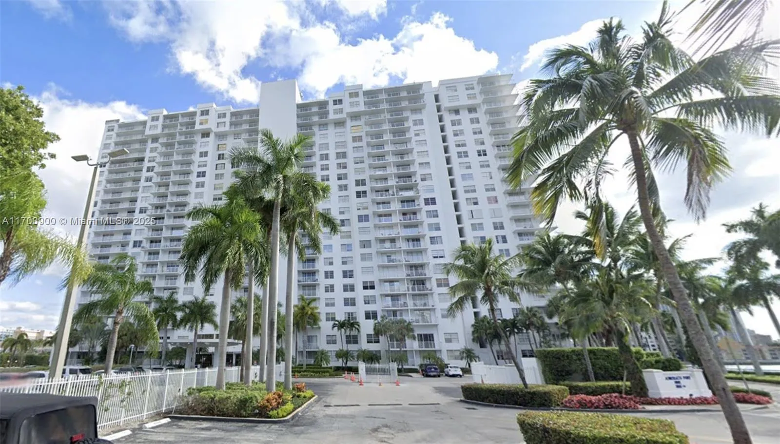 2851 NE 183rd St # 501E, Aventura FL 33160