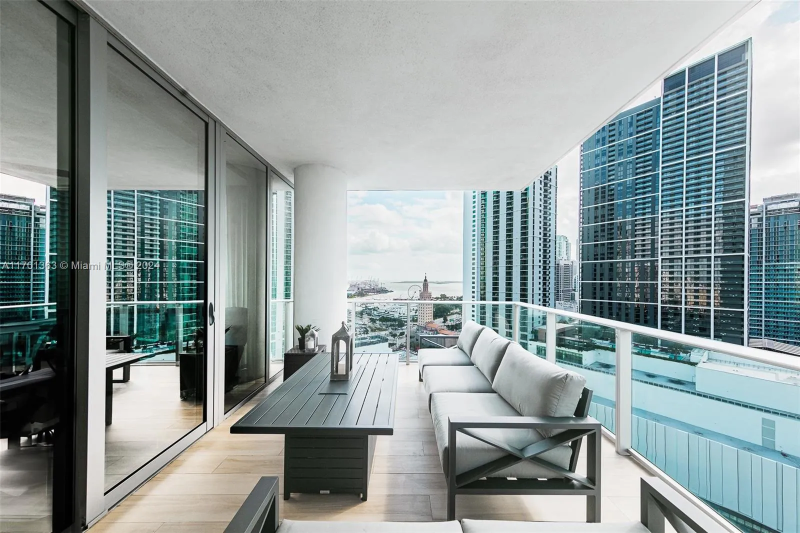 4 bedroom 4 bath for sale at 851 NE 1st Ave # 2111, Miami FL 33132
