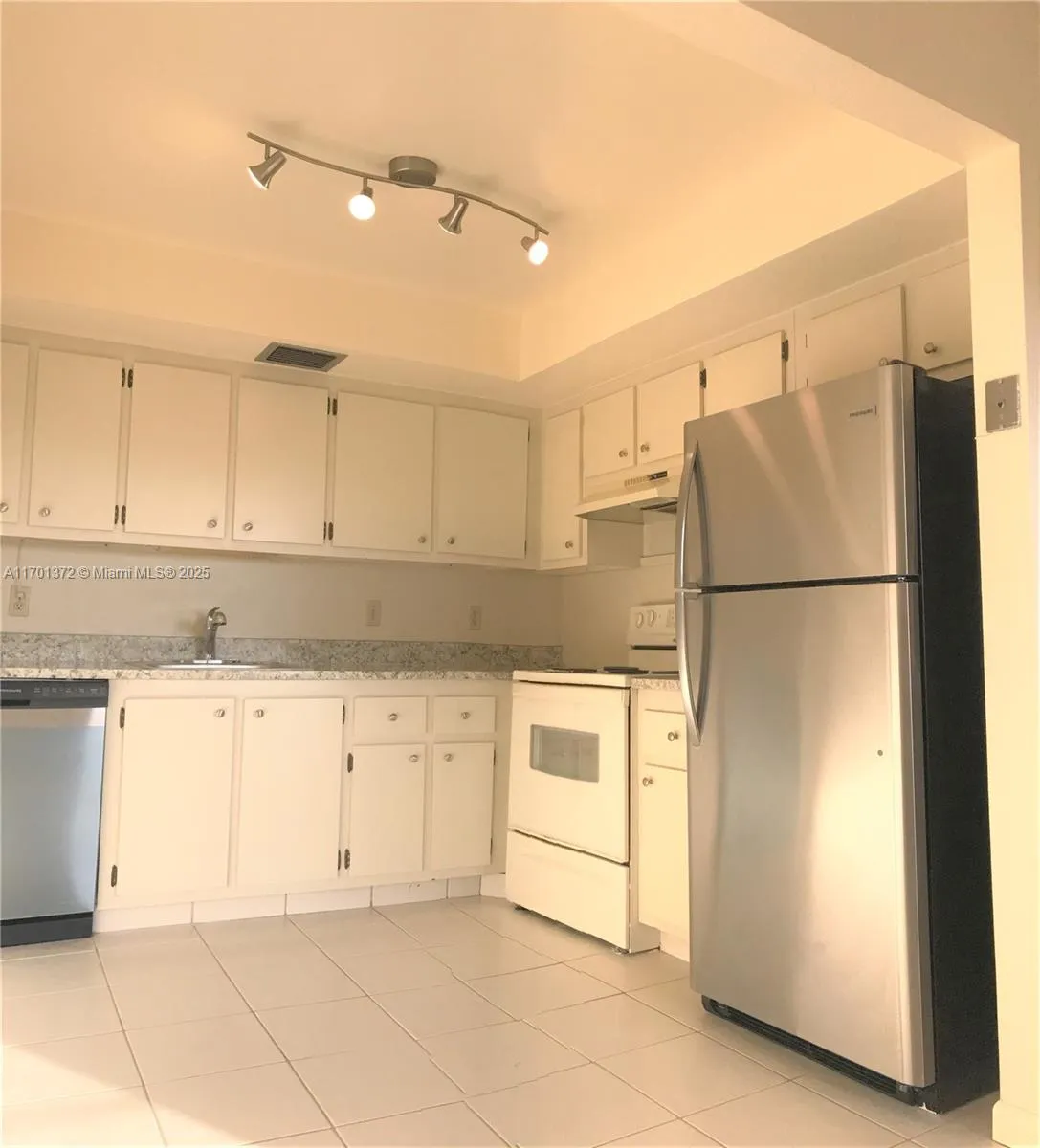 1902 Bermuda Cir # D4, Coconut Creek FL 33066