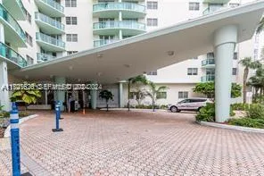 3801 S Ocean Dr # 8U, Hollywood FL 33019