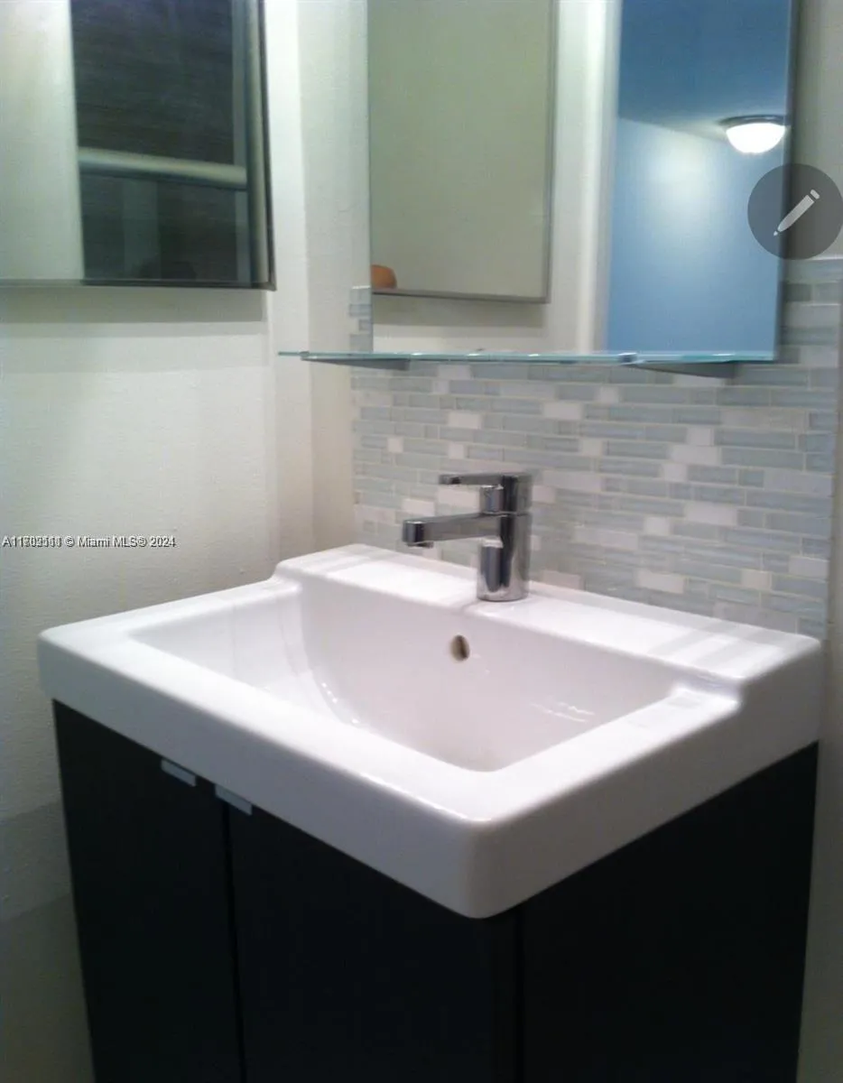 9203 Fontainebleau Blvd # 108, Miami FL 33172