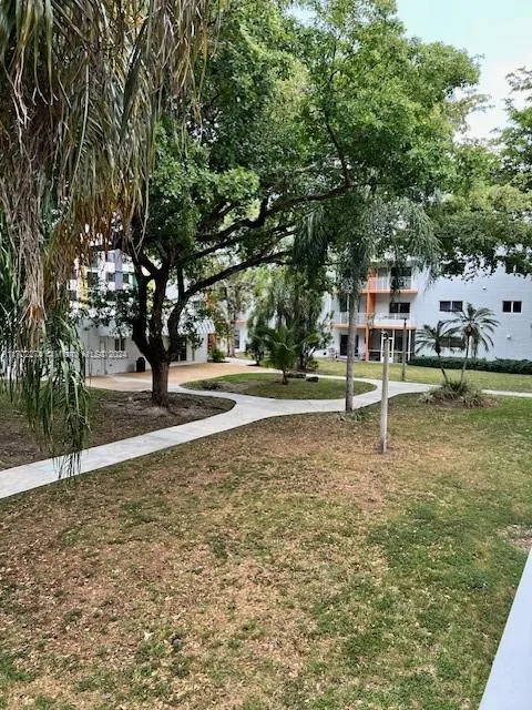11309 SW 200th St # C, Miami FL 33157