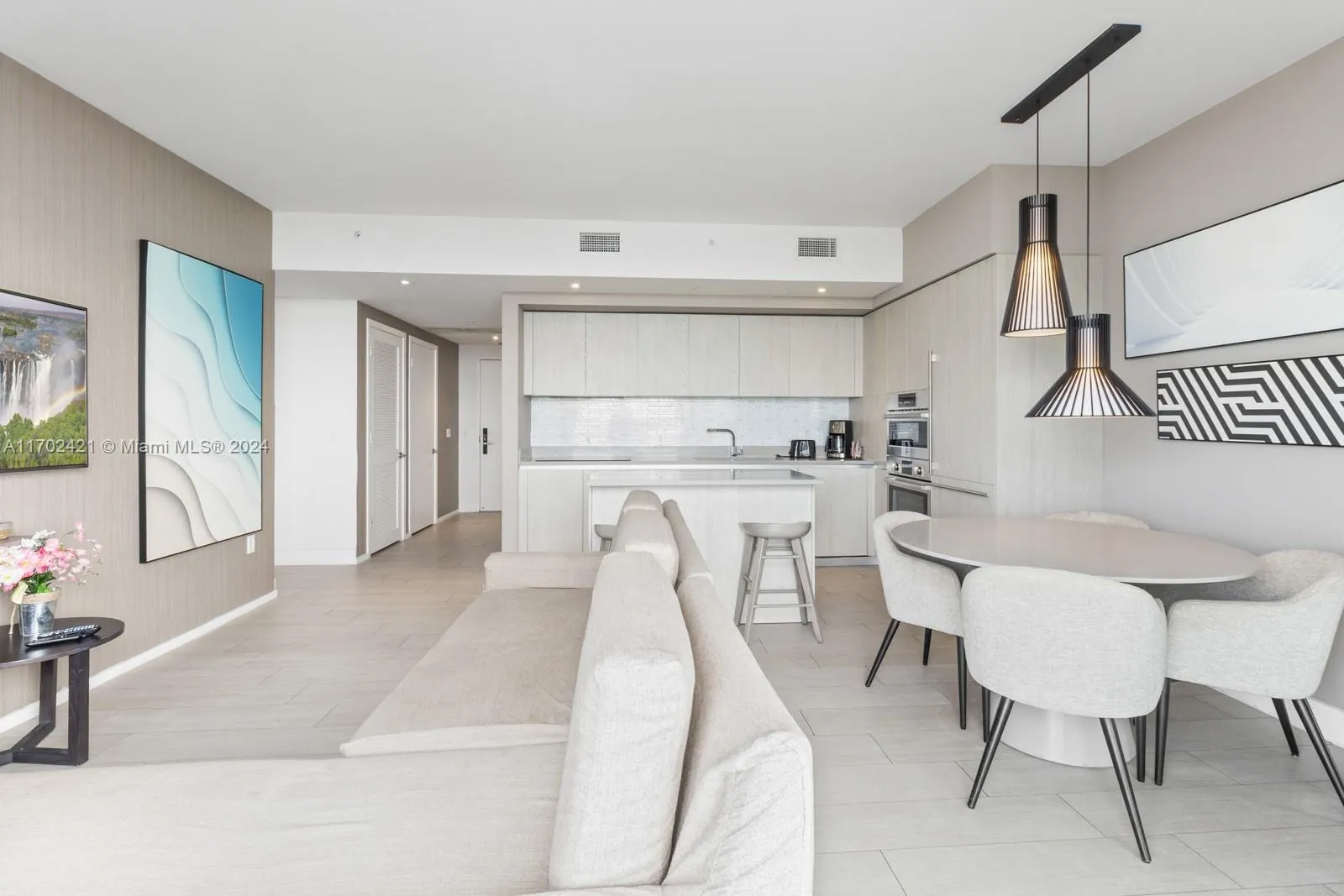 3 bedroom 2 bath for sale at 4010 S Ocean Dr # T4004, Hollywood FL 33019