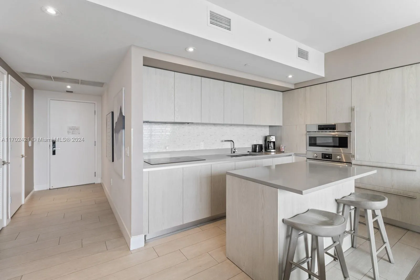 4010 S Ocean Dr # T4004, Hollywood FL 33019