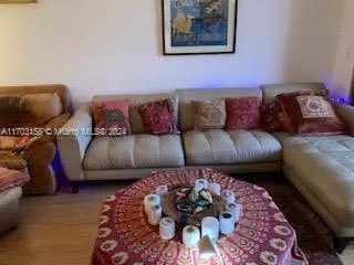 5005 Collins Ave # 1502, Miami Beach FL 33140