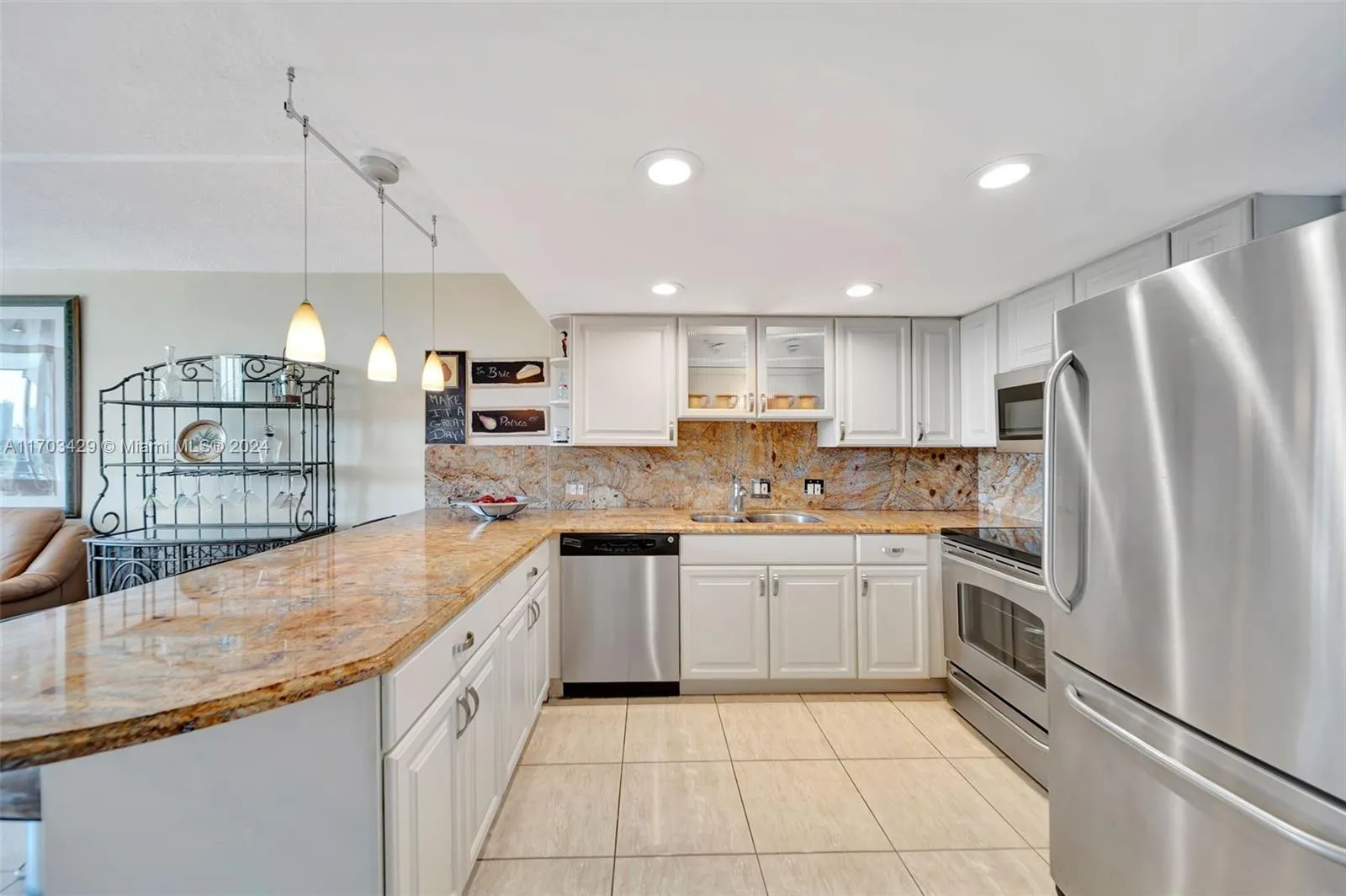 20500 W Country Club Dr # 817, Aventura FL 33180