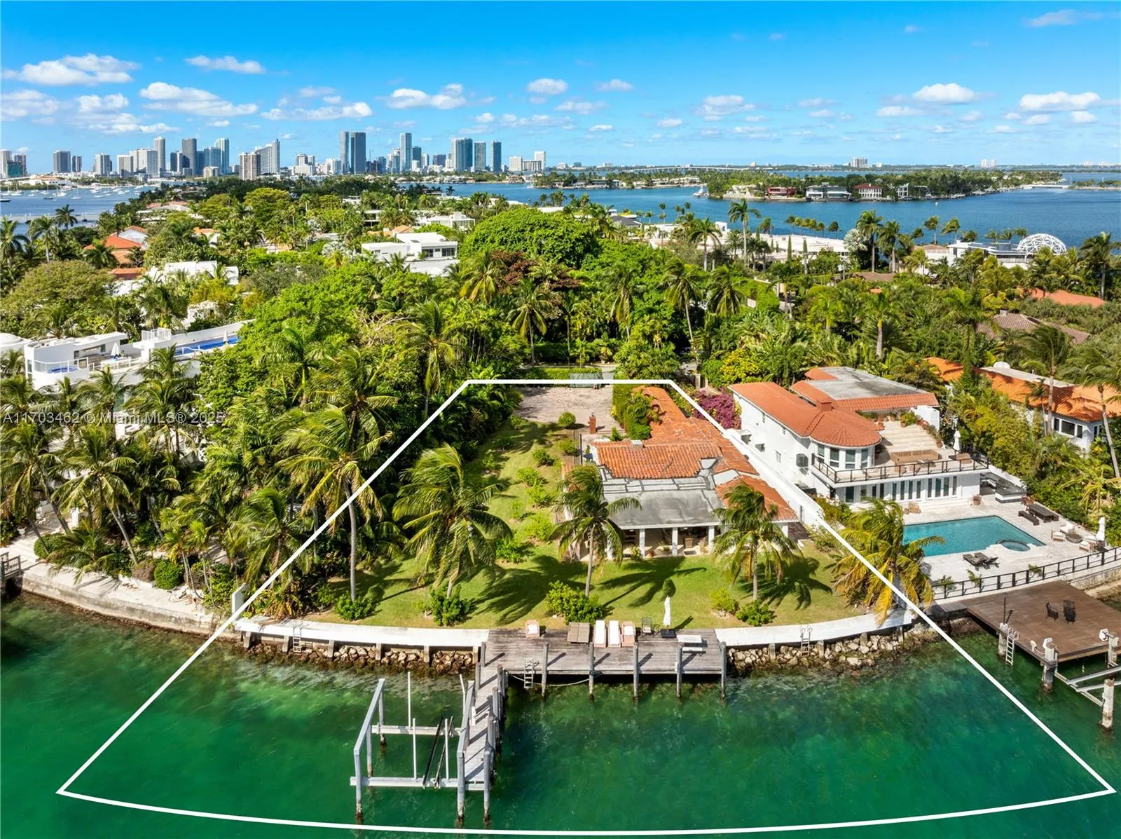 6 S Hibiscus Dr, Miami Beach FL 33139