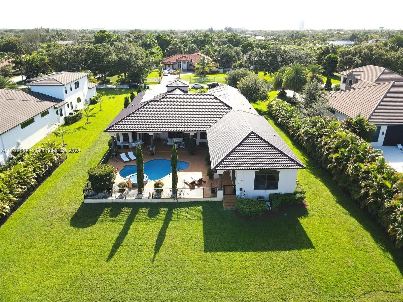 1400 NW 116th Ave, Plantation FL 33323