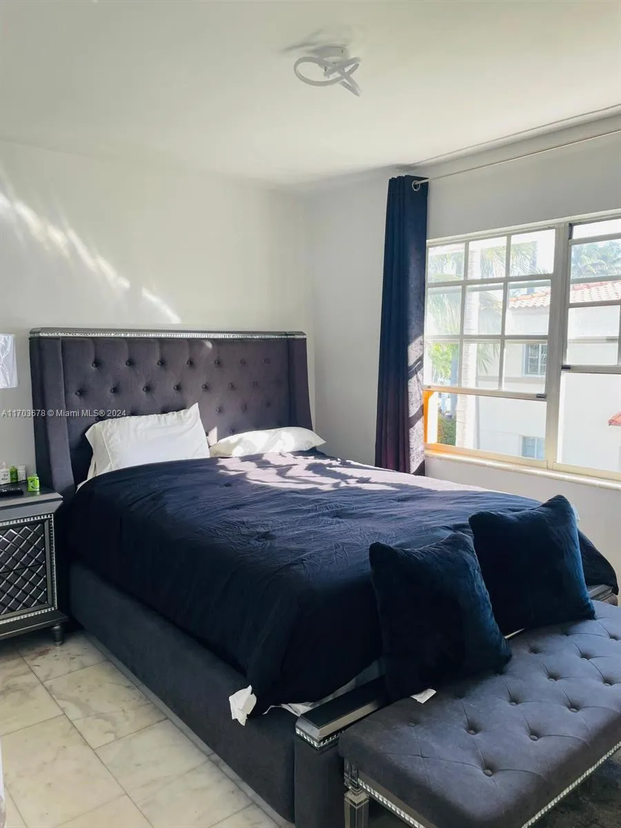 1 bedroom 1 bath for sale at 1526 Pennsylvania Ave # 14, Miami Beach FL 33139