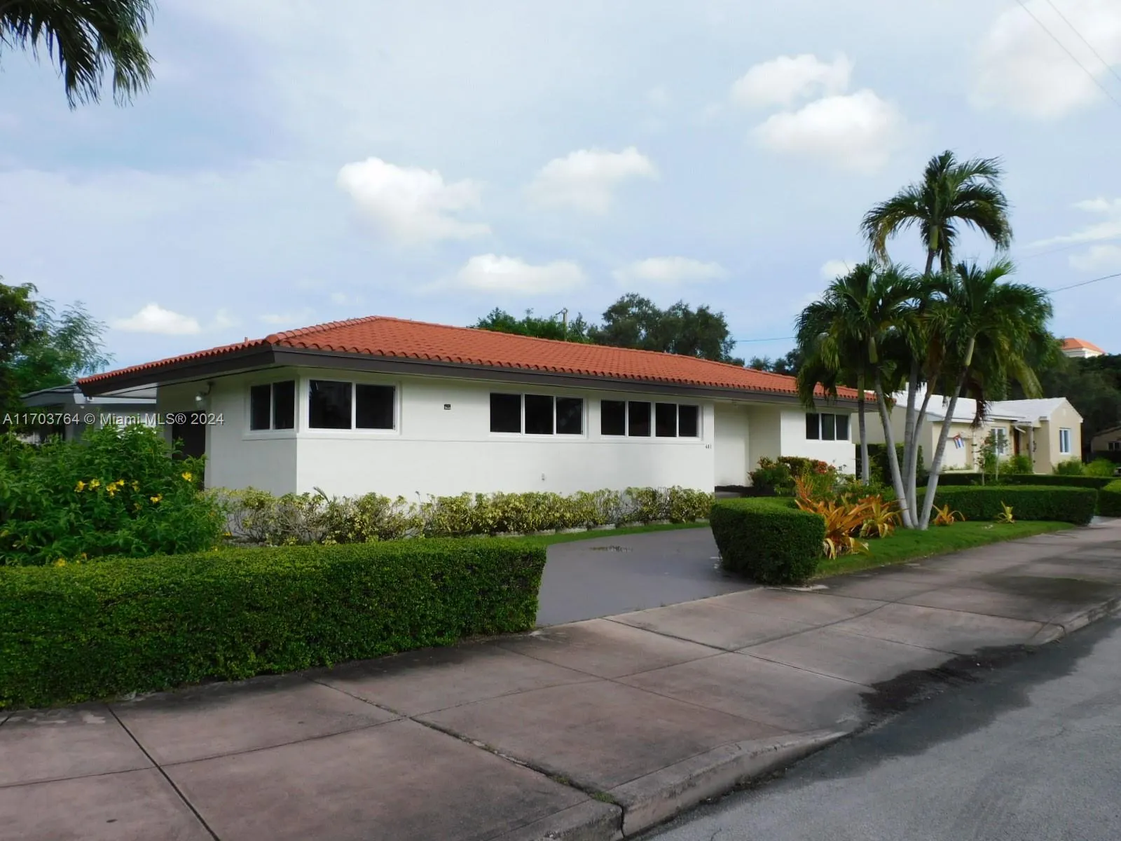 401 Ponce De Leon Blvd, Coral Gables FL 33134