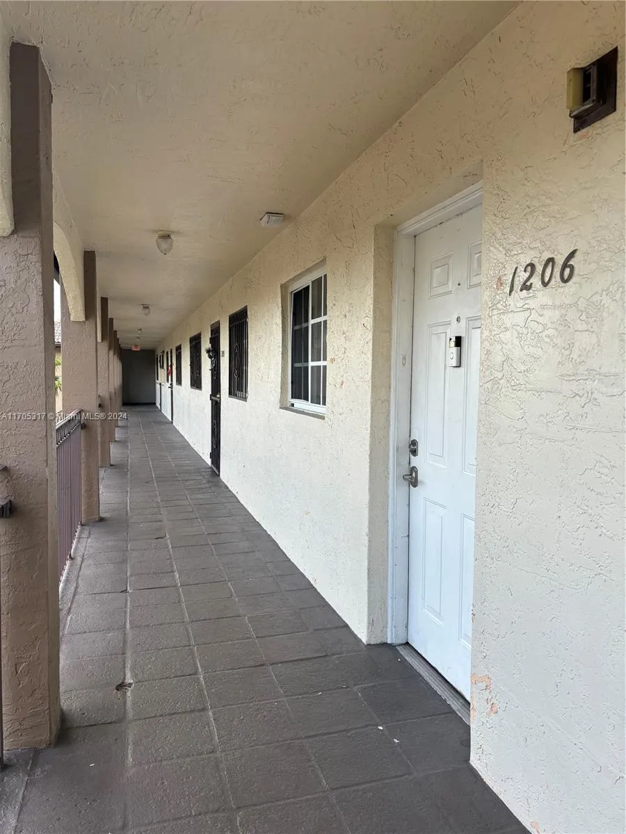 8851 NW 119th St # 1, Hialeah Gardens FL 33018
