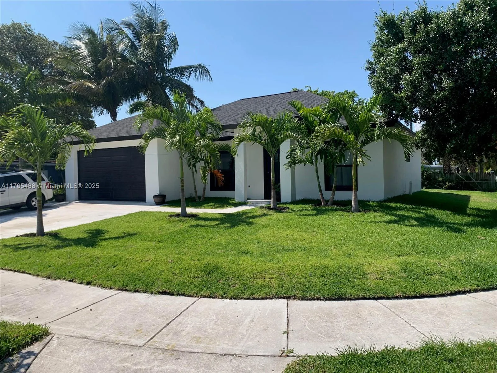 3 bedroom 2 bath for sale at 3101 SW 15th Ct, Fort Lauderdale FL 33312