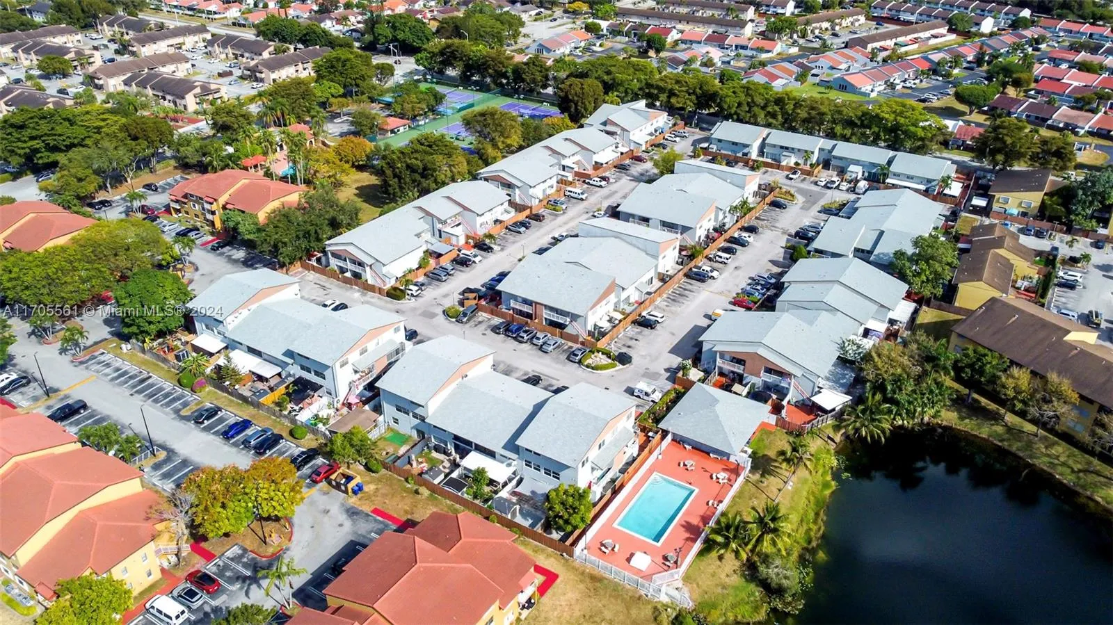 15481 SW 81st Cir Ln # 72, Miami FL 33193