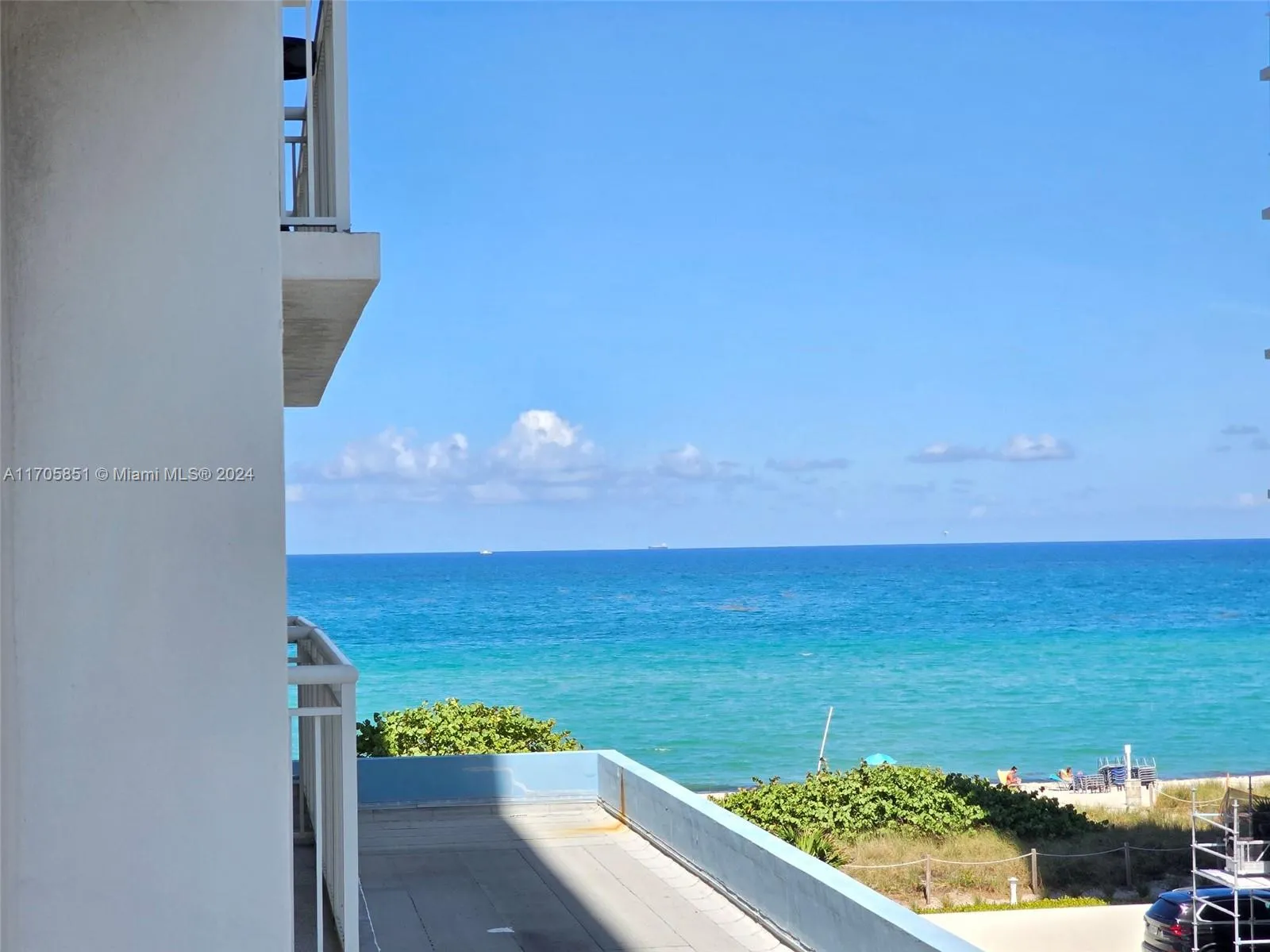 1 bedroom 1 bath for sale at 6969 Collins Ave # 406, Miami Beach FL 33141