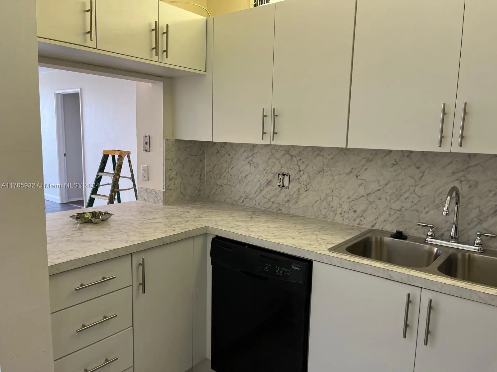 9431 Live Oak Pl # 406, Davie FL 33324