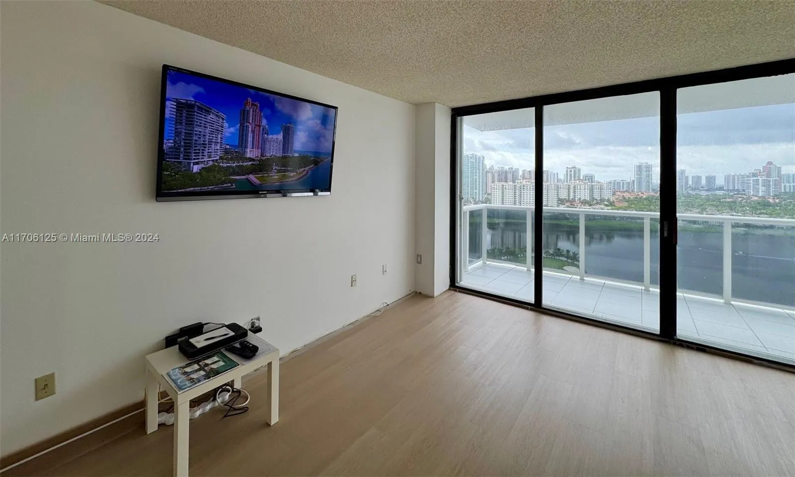 3675 N Country Club Dr # 1905, Aventura FL 33180