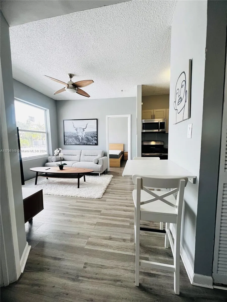 1320 Drexel Ave # 305, Miami Beach FL 33139