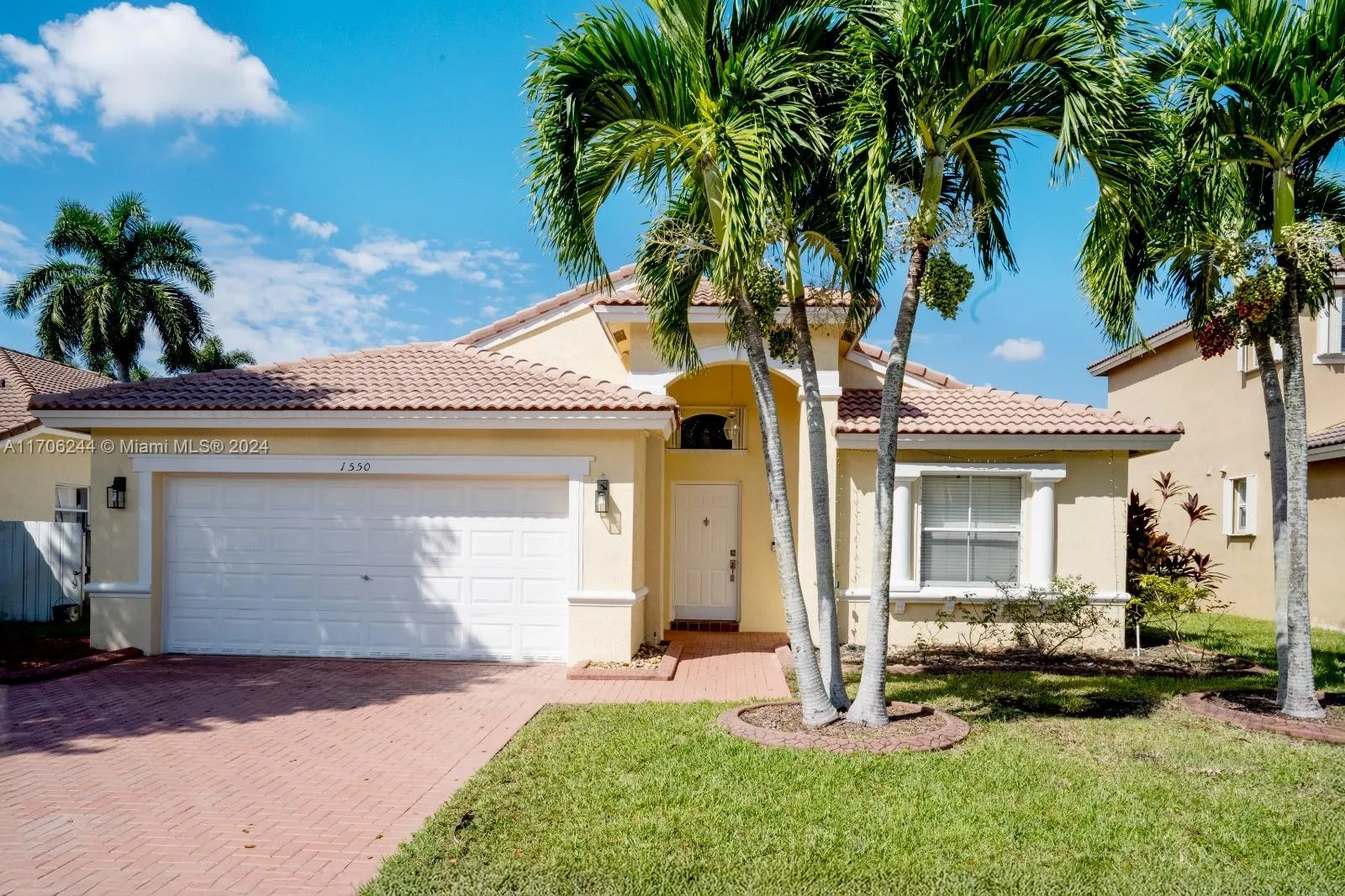 3 bedroom 2 bath for sale at 1550 SW 193rd Ter, Pembroke Pines FL 33029