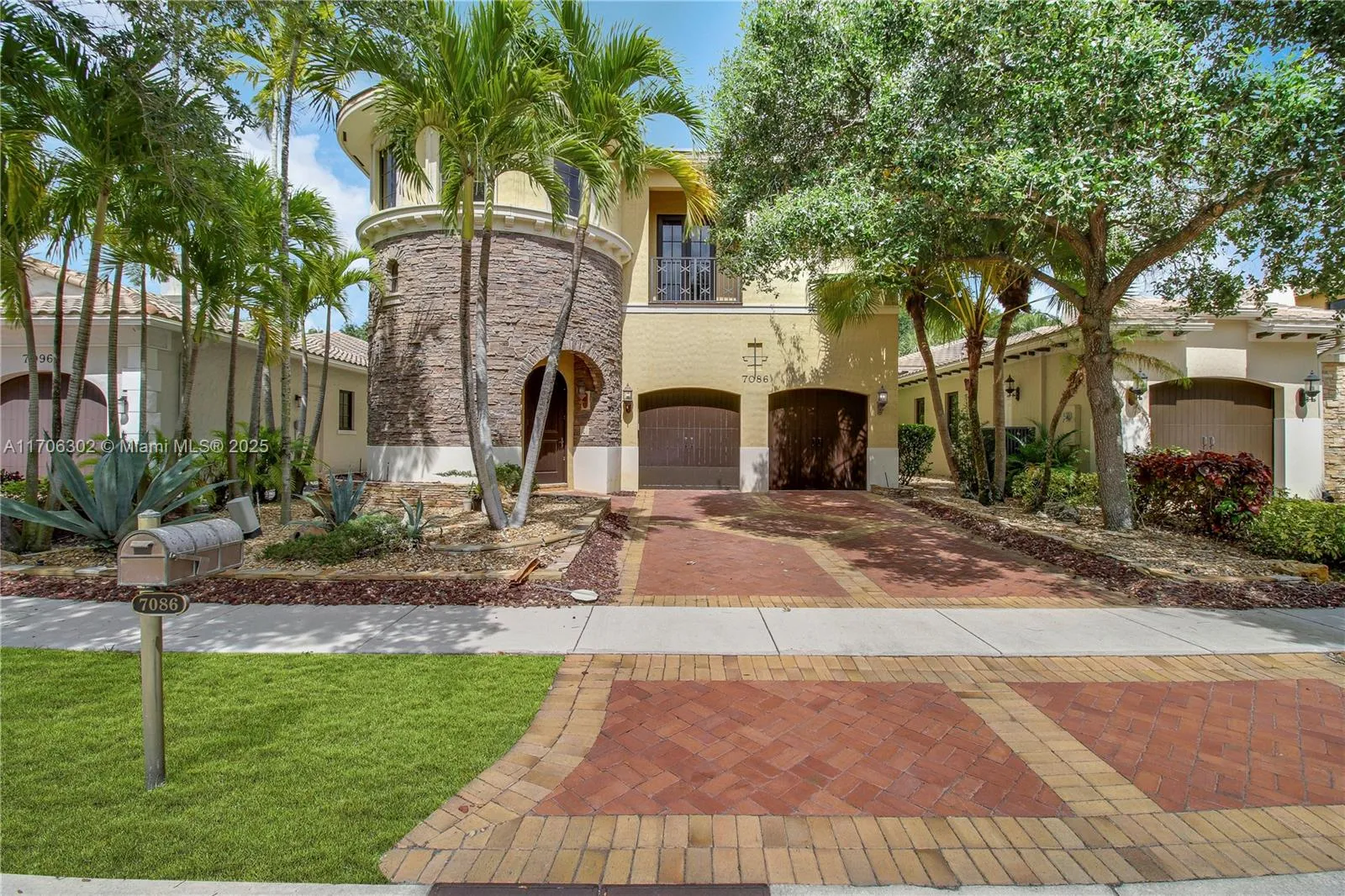 6 bedroom 3 bath for sale at 7086 Spyglass Ave, Parkland FL 33076