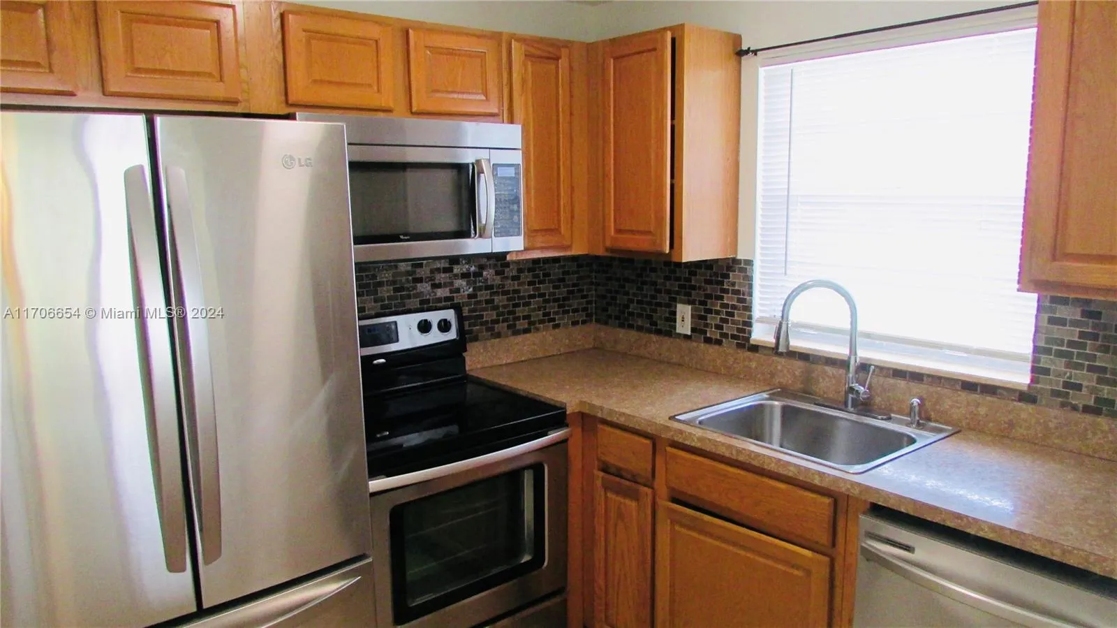 1 bedroom 1 bath for rent at 229 Newport O # 229, Deerfield Beach FL 33442