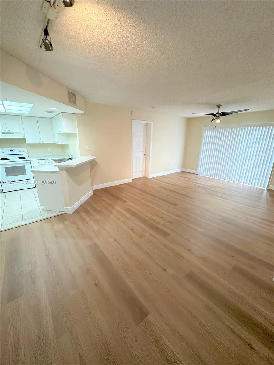2 bedroom 2 bath for sale at 2119 SE 10th Avenue # 906, Fort Lauderdale FL 33316