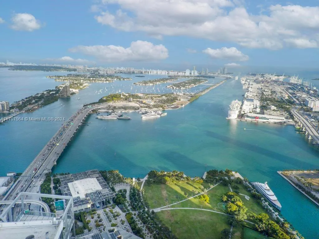 1100 Biscayne Blvd # 5507, Miami FL 33132