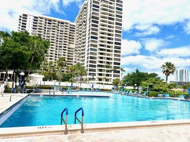 1 bedroom 1 bath for rent at 600 Three Islands Blvd # 1514, Hallandale Beach FL 33009