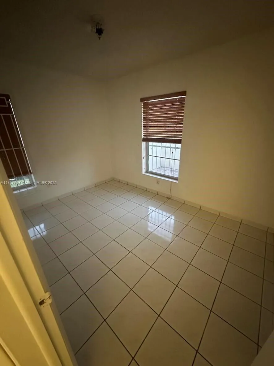 12133 SW 110th St Cir S, Miami FL 33186