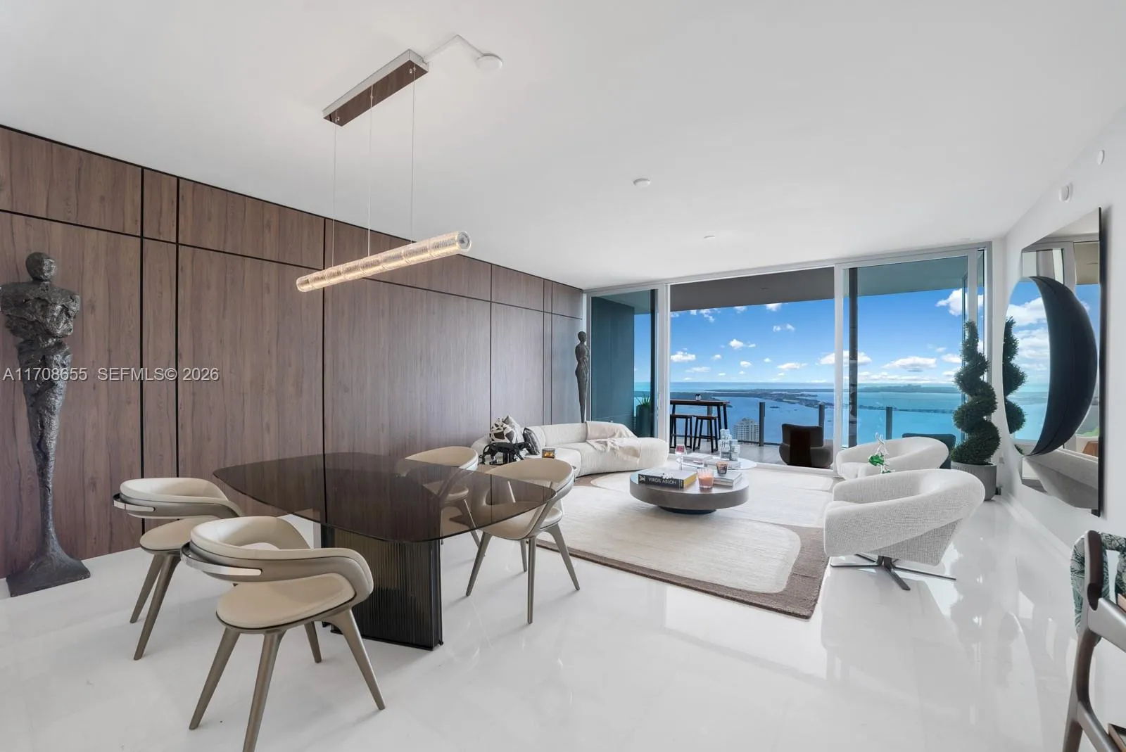 300 Biscayne Blvd Way # 4703, Miami FL 33131