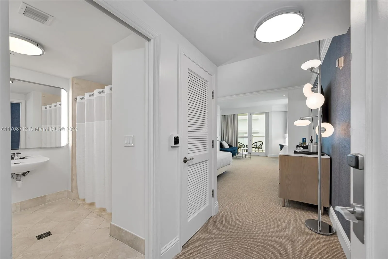 4401 Collins Ave # 902, Miami Beach FL 33140